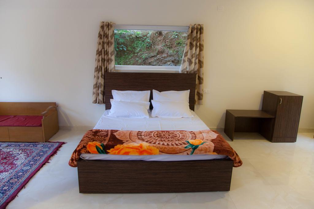 Petra Family Guest House วัลปาไร ห้อง รูปภาพ